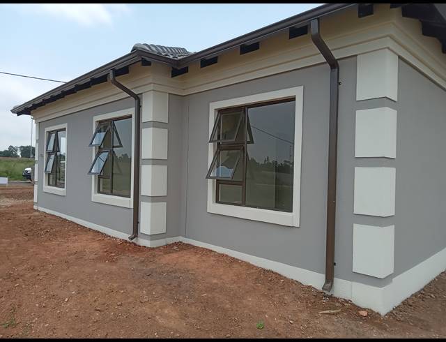 2 BEDROOM FREEHOLD FOR SALE IN REIGERPARK